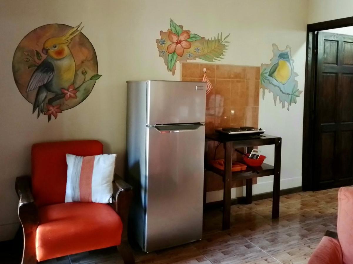 Apartamento Casa Alegra Puerto Viejo de Talamanca Exterior foto